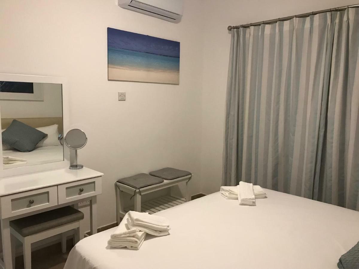 Kings Palace - Fabulous Pool-Side 2 Bed Apartment بافوس المظهر الخارجي الصورة