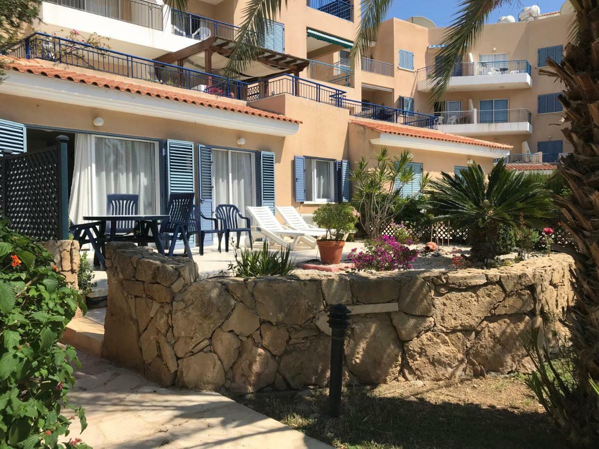 Kings Palace - Fabulous Pool-Side 2 Bed Apartment بافوس المظهر الخارجي الصورة